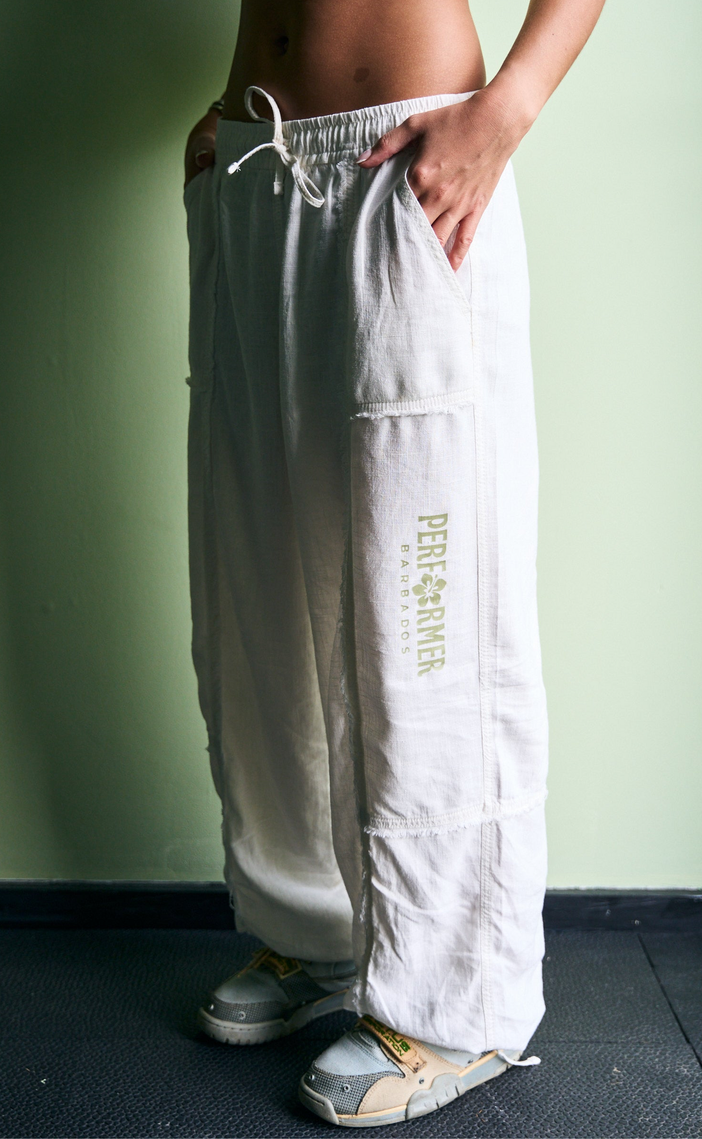 Island Walk Cargos